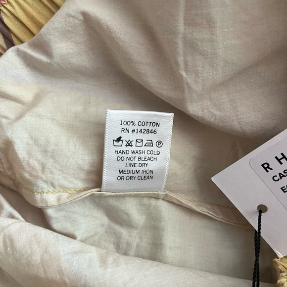 RHODE Shorts 🤩 - Picture 5 of 5